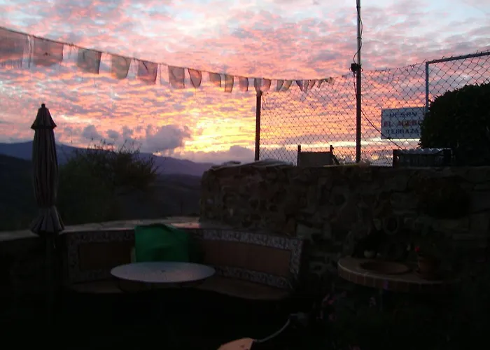 La Trucha Del Arco Iris Couette-café El Acebo de San Miguel