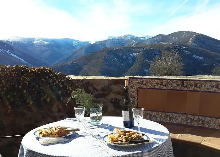 La Trucha Del Arco Iris El Acebo de San Miguel
